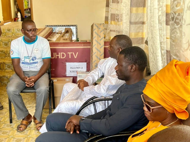 Bonne couverture du réseau téléphonique à Popenguine : Les assurances du DG de l’ARTP, M. Abdoul Ly Bonne couverture du réseau téléphonique à Popenguine : Les assurances du DG de l’ARTP, M. Abdoul Ly