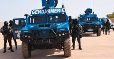 Leurs partisans arrêtés par des patrouilles de gendarmes : YAW avertit le Général Moussa Fall Leurs partisans arrêtés par des patrouilles de gendarmes : YAW avertit le Général Moussa Fall