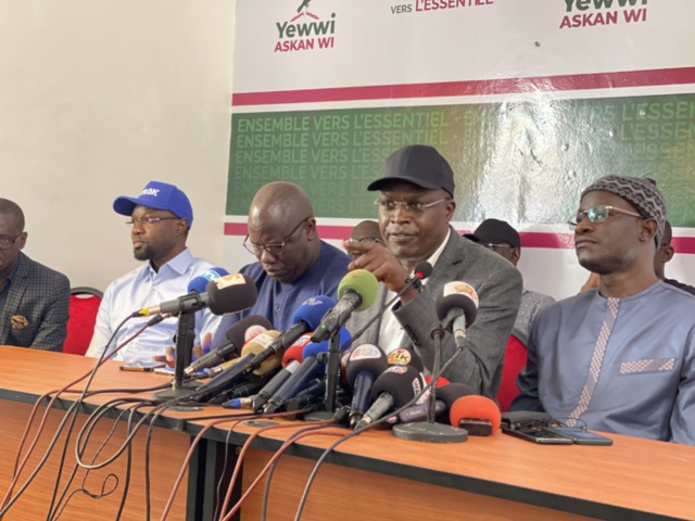 Manif du 17 juin : Yewwi exige la libération des "200 otages" et annonce des plaintes contre l'État du Sénégal Manif du 17 juin : Yewwi exige la libération des "200 otages" et annonce des plaintes contre l'État du Sénégal