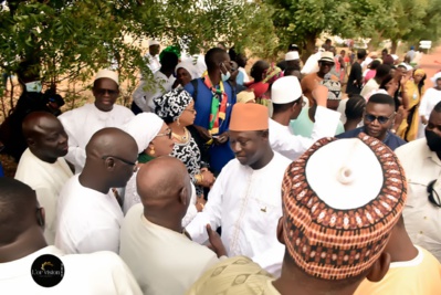 (Image) :Le directeur général de la SN HLM, Coordonnateur de la coalition benno bokk yakaar et de Tivaouane et de l'APR, Président de TBF (Tivaouane Ba Faaw) Mamadou Diagne SY MBENGUE avec Monsieur le Président de la République Macky SALL à Tivaouane