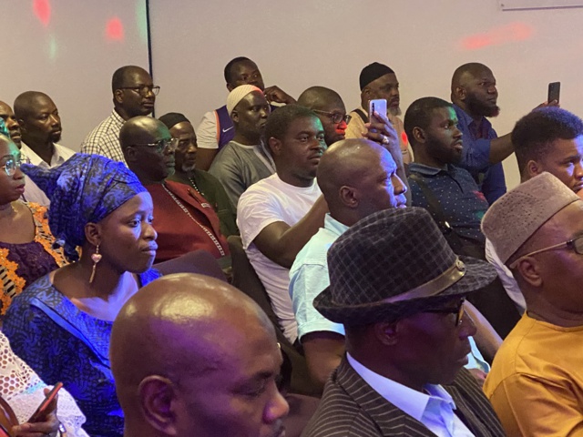 Kédougou "sur Seine" , le maire Ousmane Sylla rencontre les ressortissants de sa région vivants en France Kédougou "sur Seine" , le maire Ousmane Sylla rencontre les ressortissants de sa région vivants en France