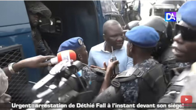Tribunal de Dakar: « j’ai été enlevé par la gendarmerie (…) je suis député mais je ne sais pas si je suis fier de l’être ou pas. » (Déthié Fall). Tribunal de Dakar: « j’ai été enlevé par la gendarmerie (…) je suis député mais je ne sais pas si je suis fier de l’être ou pas. » (Déthié Fall).