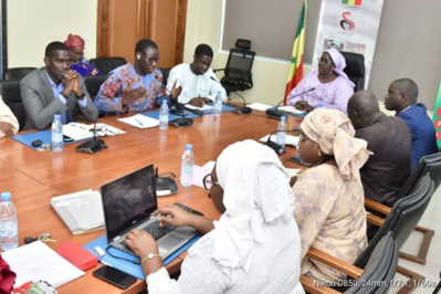 En audience avec le ministre de la Santé : l’ordre des pharmaciens pour l’éradication du marché parallèle des médicaments En audience avec le ministre de la Santé : l’ordre des pharmaciens pour l’éradication du marché parallèle des médicaments