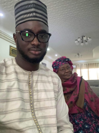 Les images du Zaïre de la coalition Wallu Sénégal chez le Khalife Général des Tidjanes Serigne Babacar Mbaye Sy Mansour à Tivaouane. Les images du Zaïre de la coalition Wallu Sénégal chez le Khalife Général des Tidjanes Serigne Babacar Mbaye Sy Mansour à Tivaouane.