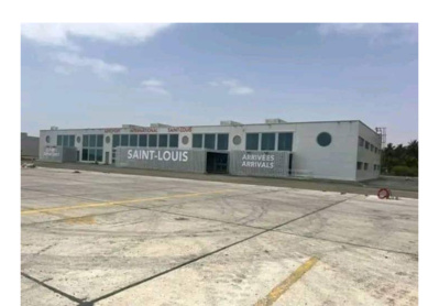 Guy Marius SAGNA compare le nouvel aéroport de Saint-Louis à un hangar