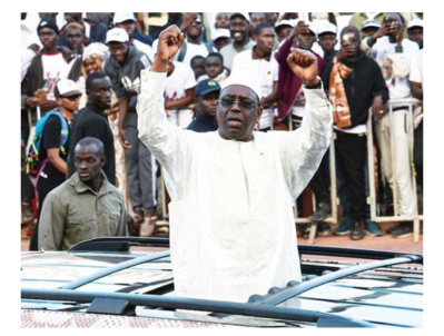 Saint-Louis : Macky timidement accueilli Saint-Louis : Macky timidement accueilli