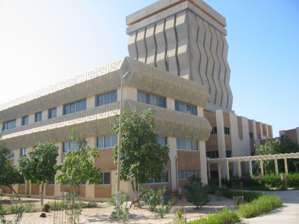 ​Université Gaston Berger de Saint-Louis – Le campus social fermé, les étudiants font dans la résistance