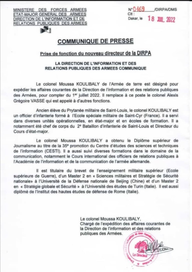 Communication de l'armée : Le colonel Moussa Coulibaly prend les commandes de la DIRPA. Communication de l'armée : Le colonel Moussa Coulibaly prend les commandes de la DIRPA.