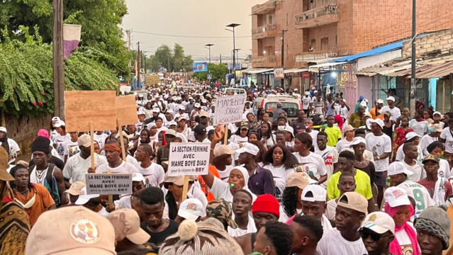 Mimi Touré en communion avec la jeunesse du Fouladou- Promenade koldoise! Mimi Touré en communion avec la jeunesse du Fouladou- Promenade koldoise!