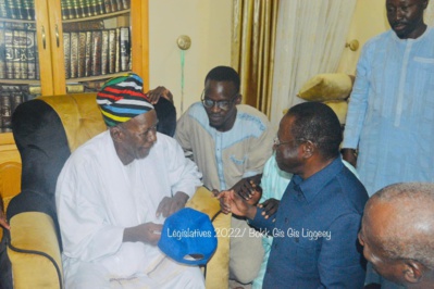 Législatives à Kaolack : Pape Diop reçu par les khalifes de Médina Baye et de Léona Niassène.