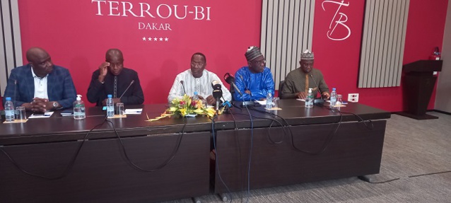 « Gestion Intelligente » de l’embargo de la Cedeao : Des opérateurs maliens expriment leur satisfecit au Sénégal « Gestion Intelligente » de l’embargo de la Cedeao : Des opérateurs maliens expriment leur satisfecit au Sénégal