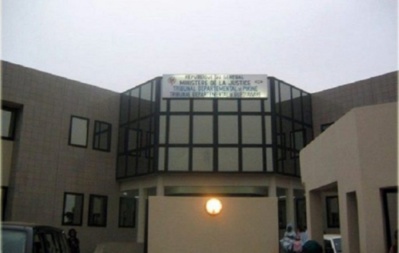 Condamné à six mois ferme : Non content d’insulter son père, le fils indigne avait menacé de le tuer Condamné à six mois ferme : Non content d’insulter son père, le fils indigne avait menacé de le tuer