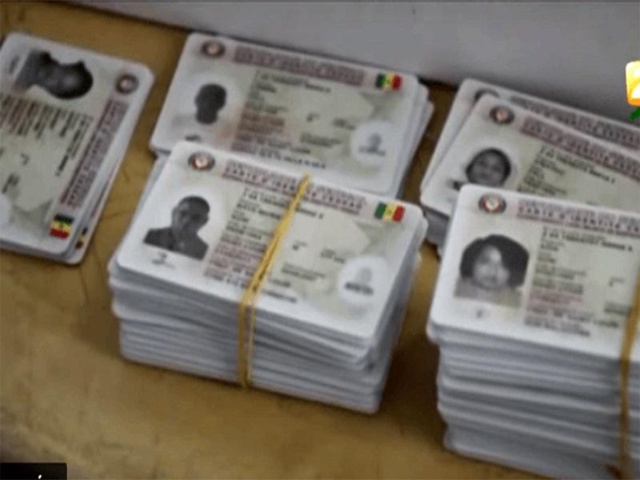 A THIÈS, PLUS DE 11.000 CARTES NON ENCORE RETIRÉES (PRÉFET)