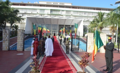Majorité de BBY à l’Assemblée : Les leaders de la coalition Les Républicains “Doomi Rewmi” confirment Mimi Touré Majorité de BBY à l’Assemblée : Les leaders de la coalition Les Républicains “Doomi Rewmi” confirment Mimi Touré