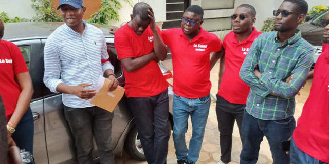 Guy Marius Sagna : « Le Soleil » ne s’est pas levé aujourd’hui au Sénégal. Guy Marius Sagna : « Le Soleil » ne s’est pas levé aujourd’hui au Sénégal.