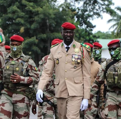 Guinée : Le gouvernement annonce la dissolution du FNDC, une coalition de partis, syndicats et organisations de la société civile.