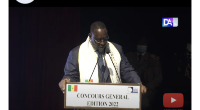 Concours général édition 2022 : Le président de la République décerne son satisfecit au parrain, le professeur Souleymane Mboup.