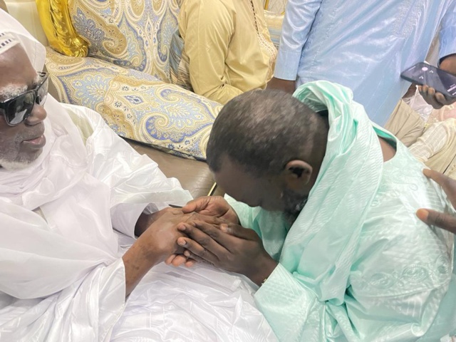 URGENT- Présenté comme le "marabout" de Sonko, Serigne Abdou Mbacké reçu hier par le khalif Serigne Mountakha Bachir URGENT- Présenté comme le "marabout" de Sonko, Serigne Abdou Mbacké reçu hier par le khalif Serigne Mountakha Bachir