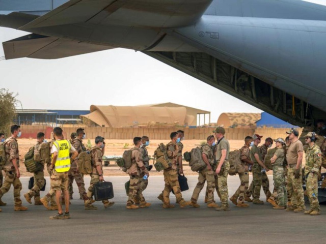 Mali : réactions après le départ des derniers soldats français