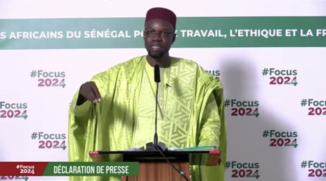 Sonko face à la presse – Pourquoi fait-il son « one man show » en refusant de répondre à des questions ? Sonko face à la presse – Pourquoi fait-il son « one man show » en refusant de répondre à des questions ?