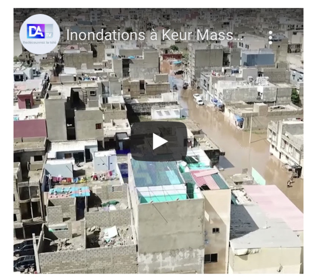 Inondations à Keur Massar : Jaxaay sous les eaux. Inondations à Keur Massar : Jaxaay sous les eaux.