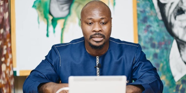 Baba Diaw Itoc connu pour aider des gens, pour donner de l’argent à beaucoup de personnes tous les jours doit 08 mois d’arriérés de salaire à plus de 49 de ses employés.