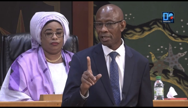 Assemblée nationale : Samba Sy délivre le message du gouvernement qui met les nouveaux élus devant leurs responsabilités Assemblée nationale : Samba Sy délivre le message du gouvernement qui met les nouveaux élus devant leurs responsabilités