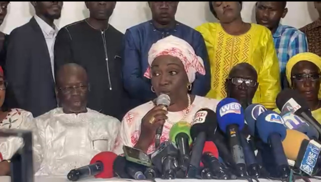 Politique : Aminata Touré prend la parole et donne les raisons de ses divergences avec Macky Sall. Politique : Aminata Touré prend la parole et donne les raisons de ses divergences avec Macky Sall.
