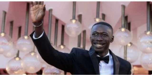 Coupe du monde 2022 au Qatar: Khaby LAM, l’influenceur sénégalais, signe le jackpot à 450 mille dollars avec Qatar National Bank Coupe du monde 2022 au Qatar: Khaby LAM, l’influenceur sénégalais, signe le jackpot à 450 mille dollars avec Qatar National Bank