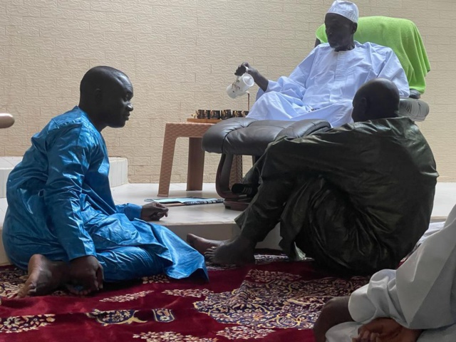 Le ministre de l’Agriculture, du développement rural et de la sécurité alimentaire, Aly Ngouille, reçu par Serigne Cheikh Saliou Mbacké