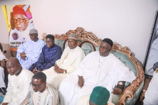 Ziara du Pr Macky Sall à Tivaouane (images) Ziara du Pr Macky Sall à Tivaouane (images)