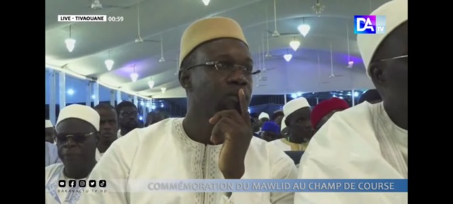 Gamou aux Champs de courses : Une délégation de la coalition Yewwi Askan Wi chez le guide des Moustarchidine Gamou aux Champs de courses : Une délégation de la coalition Yewwi Askan Wi chez le guide des Moustarchidine