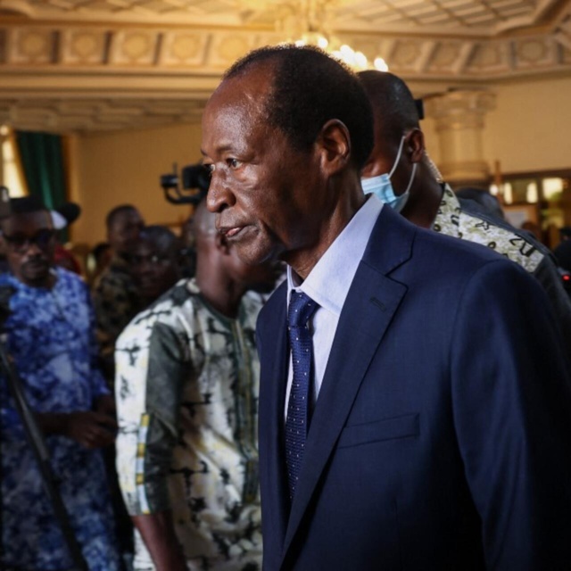 Burkina Faso : Blaise Compaoré déchu de son titre de Docteur Burkina Faso : Blaise Compaoré déchu de son titre de Docteur