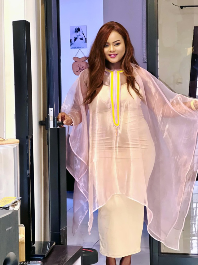 La belle animatrice Merry Bey Diouf de la TFM toute élégante ! La belle animatrice Merry Bey Diouf de la TFM toute élégante !