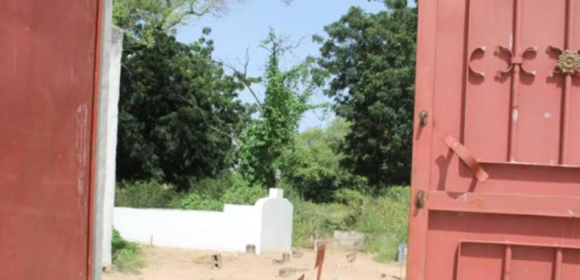 Cimetière Barsakh de Keur Cheikh : Le corps d'une jeune fille exhumé... Cimetière Barsakh de Keur Cheikh : Le corps d'une jeune fille exhumé...