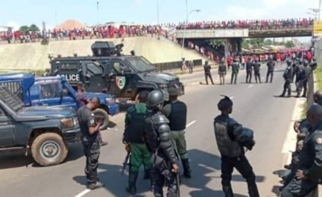 Guinée : affrontements entre la police et les manifestants Guinée : affrontements entre la police et les manifestants