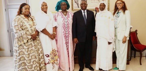 BBY : les femmes cadres valident les orientations de Macky Sall et égratignent les "promenades" de Sonko... BBY : les femmes cadres valident les orientations de Macky Sall et égratignent les "promenades" de Sonko...