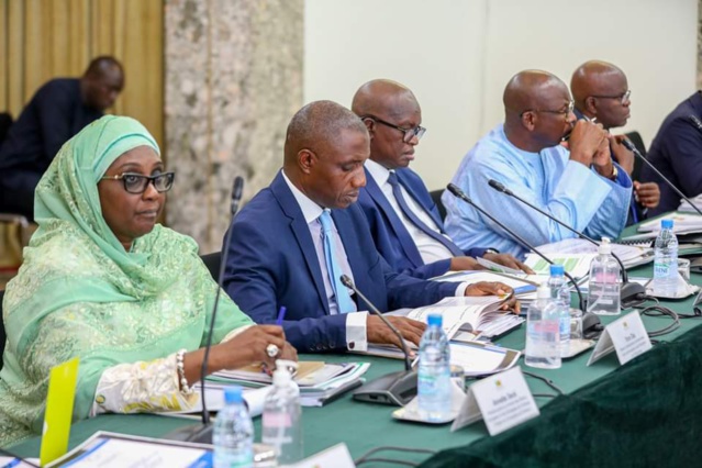 Le point sur le séminaire gouvernemental dirigé par le Pr Macky Sall Le point sur le séminaire gouvernemental dirigé par le Pr Macky Sall