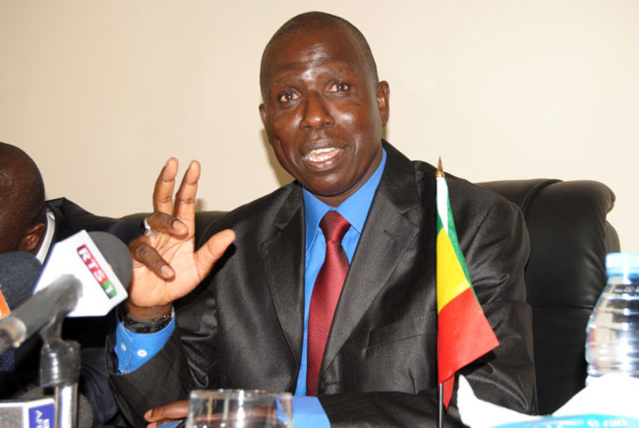 Le Soutien de l’ancien procureur Alioune Ndao à Ousmane Sonko : « Pour Macky Sall, le seul CRIME qui existe au Sénégal c'est le fait d'être OPPOSANT » Le Soutien de l’ancien procureur Alioune Ndao à Ousmane Sonko : « Pour Macky Sall, le seul CRIME qui existe au Sénégal c'est le fait d'être OPPOSANT »