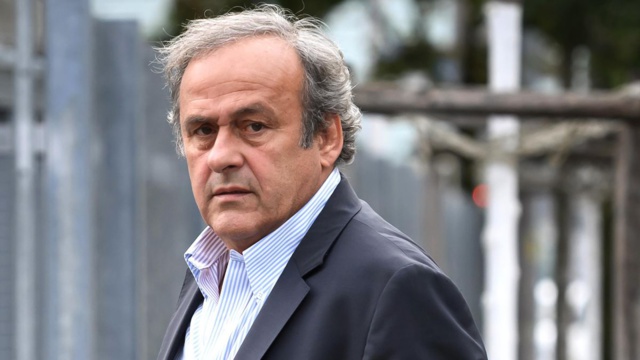 COUPE DU MONDE 2022 : DES PERSONNALITÉS COMME MICHEL PLATINI, CRITIQUES À L'ÉGARD DU QATAR, ESPIONNÉES