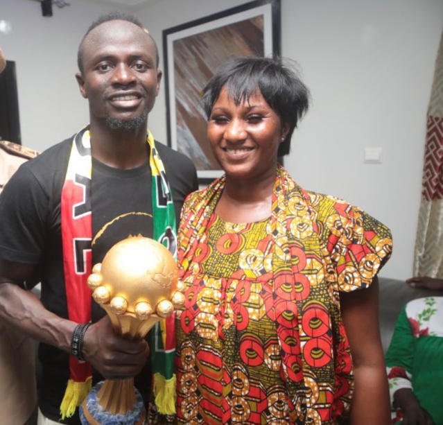 Mariama Souané, journaliste: "ce que Sadio Mané m'a dit me rassure, mais..." Mariama Souané, journaliste: "ce que Sadio Mané m'a dit me rassure, mais..."