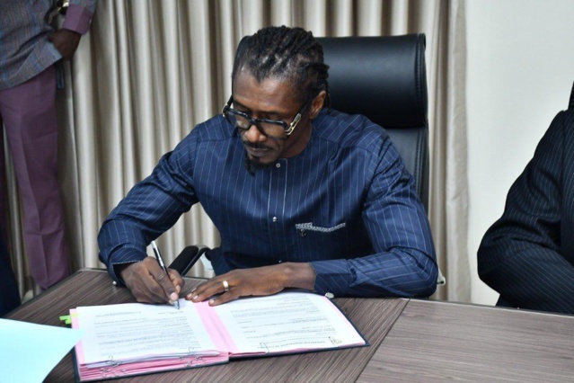 Aliou Cissé prolonge son contrat avec les Lions (Officiel) Aliou Cissé prolonge son contrat avec les Lions (Officiel)