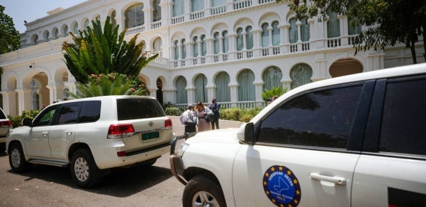 Mali : l’aide de camp du colonel-président Goïta aurait été blessé par balle au Palais Mali : l’aide de camp du colonel-président Goïta aurait été blessé par balle au Palais