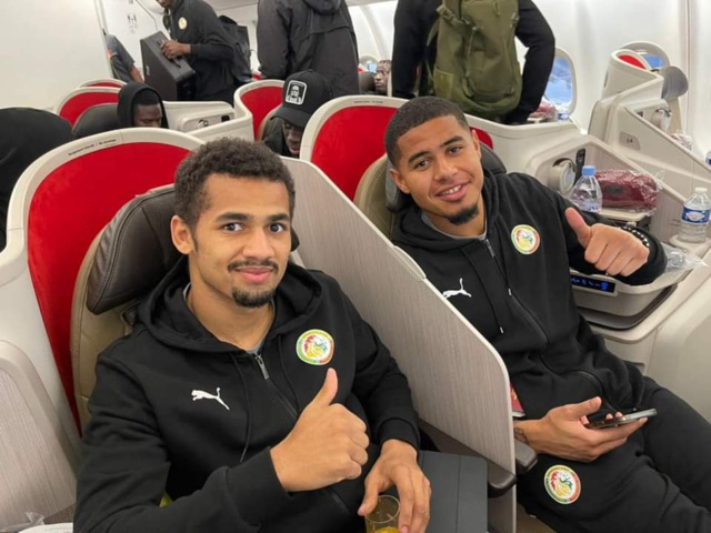 ✈️ Les lions du Sénégal en partance pour Doha à bord d'Air Senegal ✈️ Les lions du Sénégal en partance pour Doha à bord d'Air Senegal