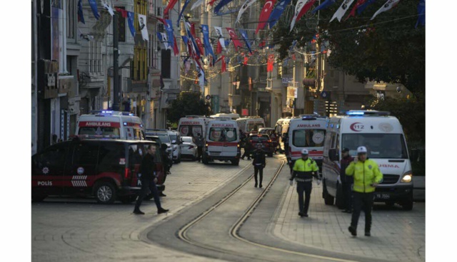 Istanbul: "une kamizake" à l'origine de l'attentat, selon le vice-président turc
