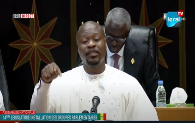 Monsieur le ministre des Forces armées, j'attends encore votre réponse. – Guy Marius Sagna Monsieur le ministre des Forces armées, j'attends encore votre réponse. – Guy Marius Sagna