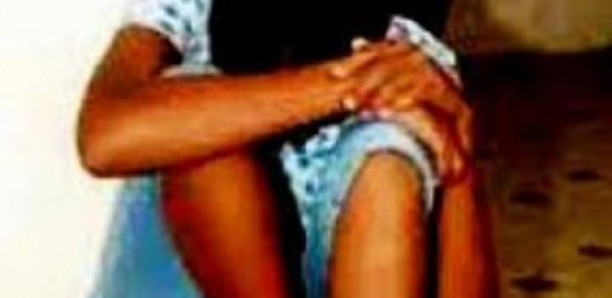 Pikine : Une fille de 18 ans transformée en objet sexuel par un vendeur de produits réparateurs de virginité Pikine : Une fille de 18 ans transformée en objet sexuel par un vendeur de produits réparateurs de virginité
