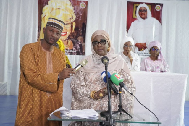 (Images)Passation de service de Madame Deme à la PNA,la sicap remercie le Président Macky sall!