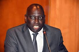 "Je ne cède pas au chantage au smartphone" - Par Madiambal Diagne "Je ne cède pas au chantage au smartphone" - Par Madiambal Diagne