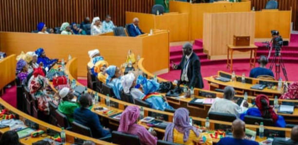 Session budgétaire à l’Assemblée : Les leaders de YAW au diapason des députés de la coalition Session budgétaire à l’Assemblée : Les leaders de YAW au diapason des députés de la coalition